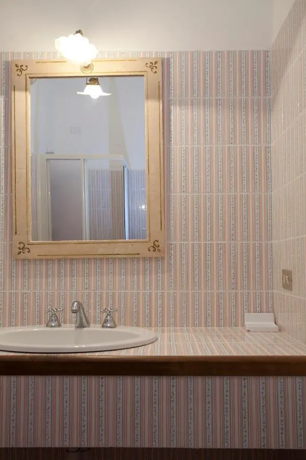 Holiday home Italian Experience-Casa Lavanda Gambassi Terme